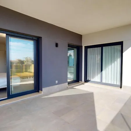 Pinecrest By On Travel Apartman Oliva