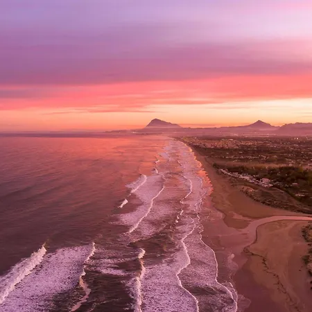 Pinecrest By On Travel Apartman *