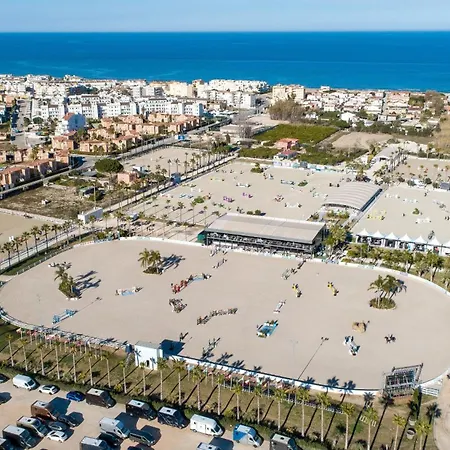 Pinecrest By On Travel * Oliva