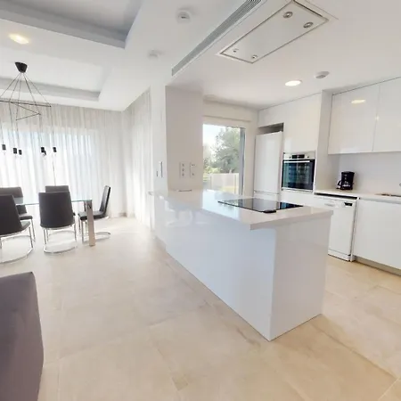 Pinecrest By On Travel شقة *